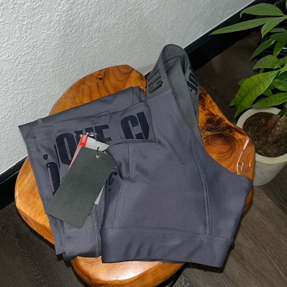 Qlique workout set